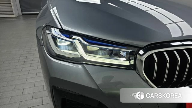 BMW 5 Series (G30) id 4528438 из Кореи 14