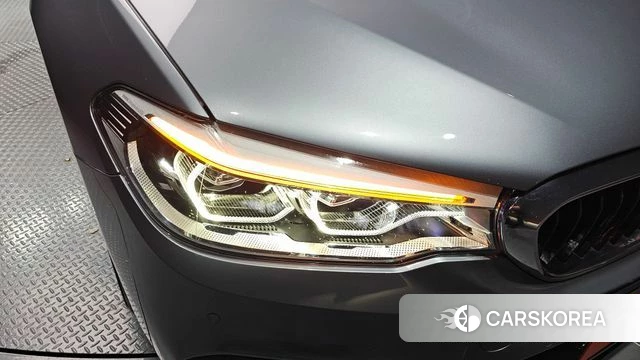BMW 5 Series (G30) id 4482864 из Кореи 14