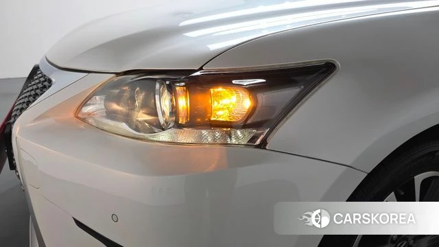 Lexus CT200h id 4378243 из Кореи 14