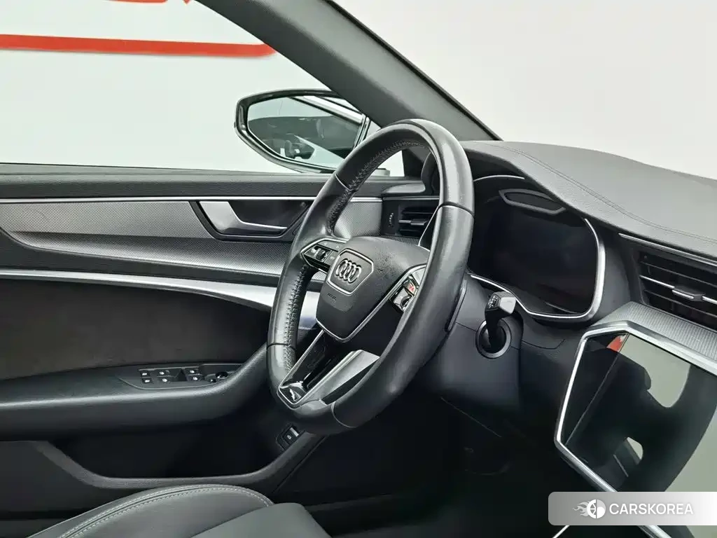 Audi A6L id 4576656 из Китая 14