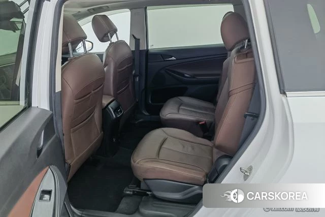 Buick GL6 id 4253579 из Китая 14