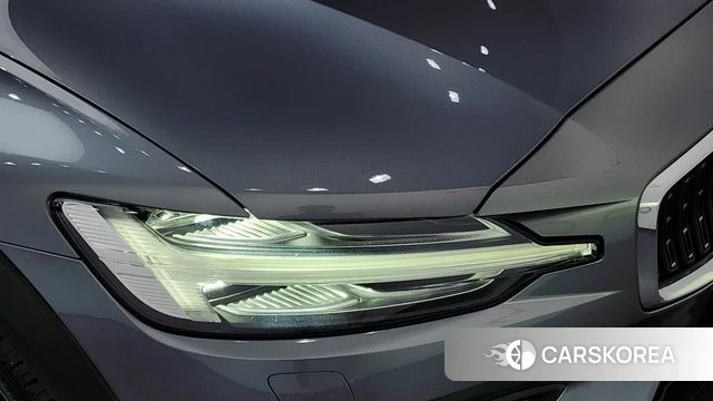 Volvo V60 Cross-Country 2nd Generation id 4683281 из Кореи 14