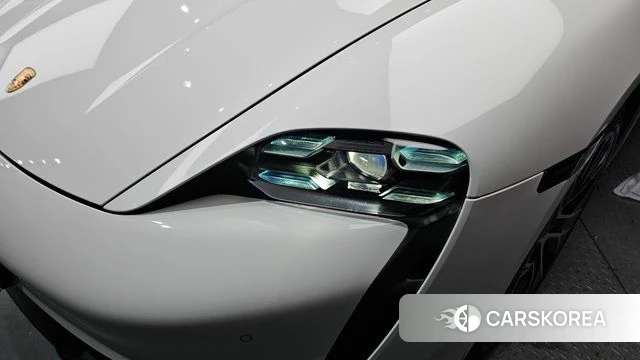 Porsche Taycan id 4231781 из Кореи 14