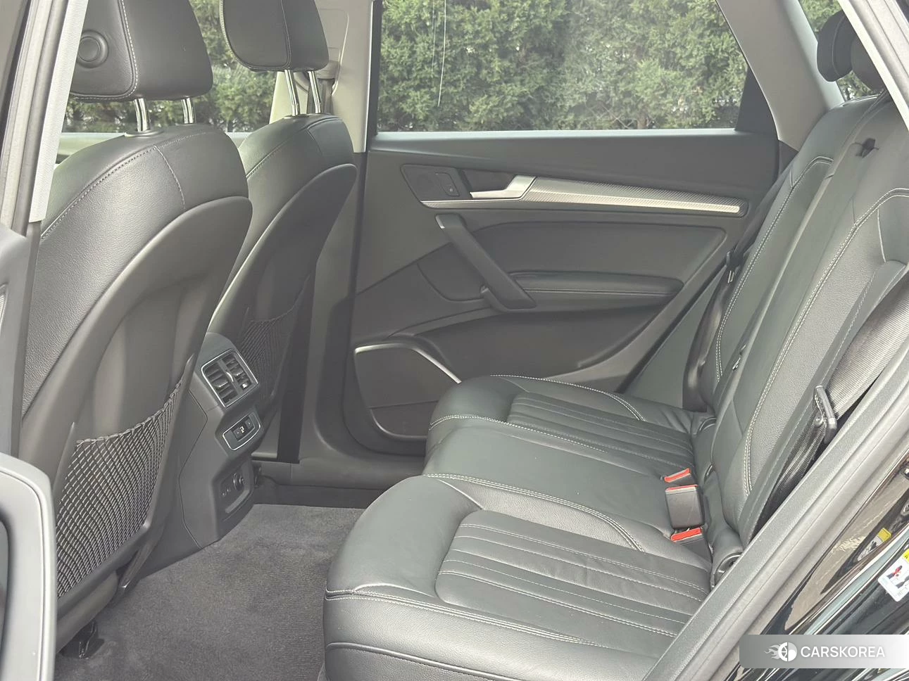 Audi Q5L id 4441311 из Китая 14
