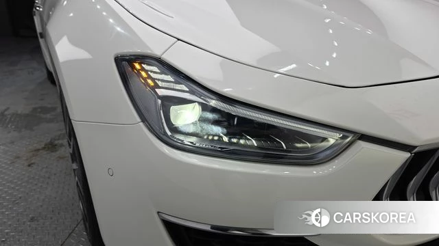Maserati Ghibli id 4609649 из Кореи 14