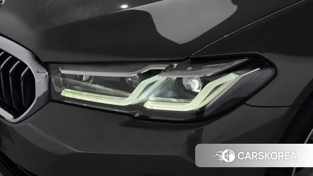 BMW 5 Series (G30) id 4507530 из Кореи 14