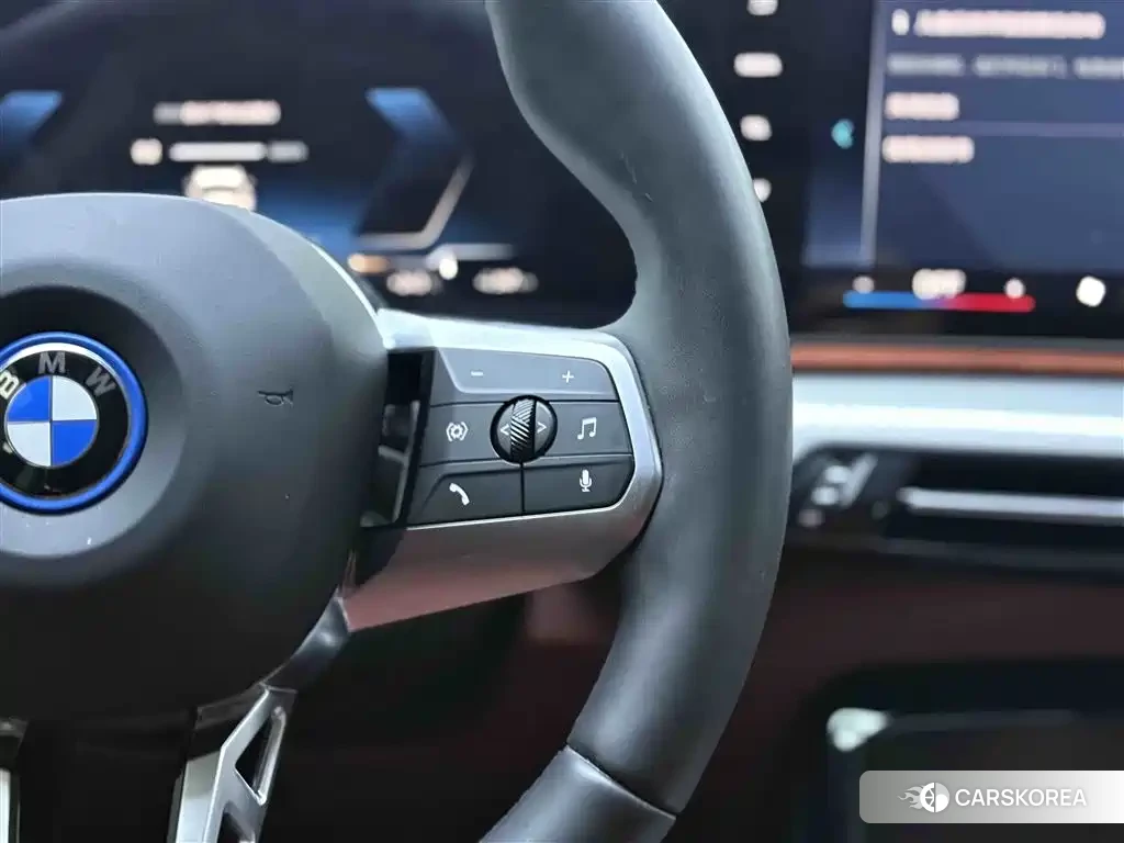 BMW iX1 id 4553752 из Китая 14