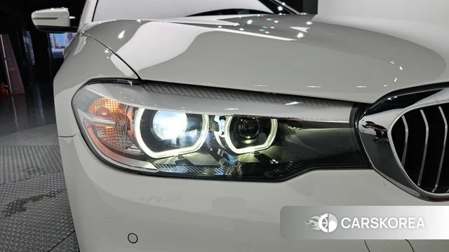 BMW 5 Series (G30) id 4683939 из Кореи 14