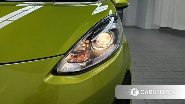 Toyota Prius C id 4633184 из Кореи 14