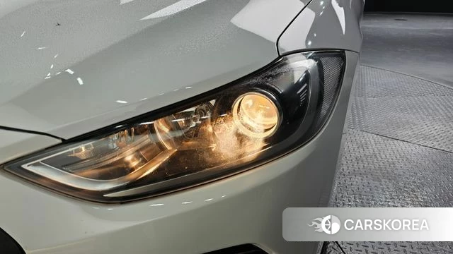 Hyundai Avante AD id 4188597 из Кореи 14