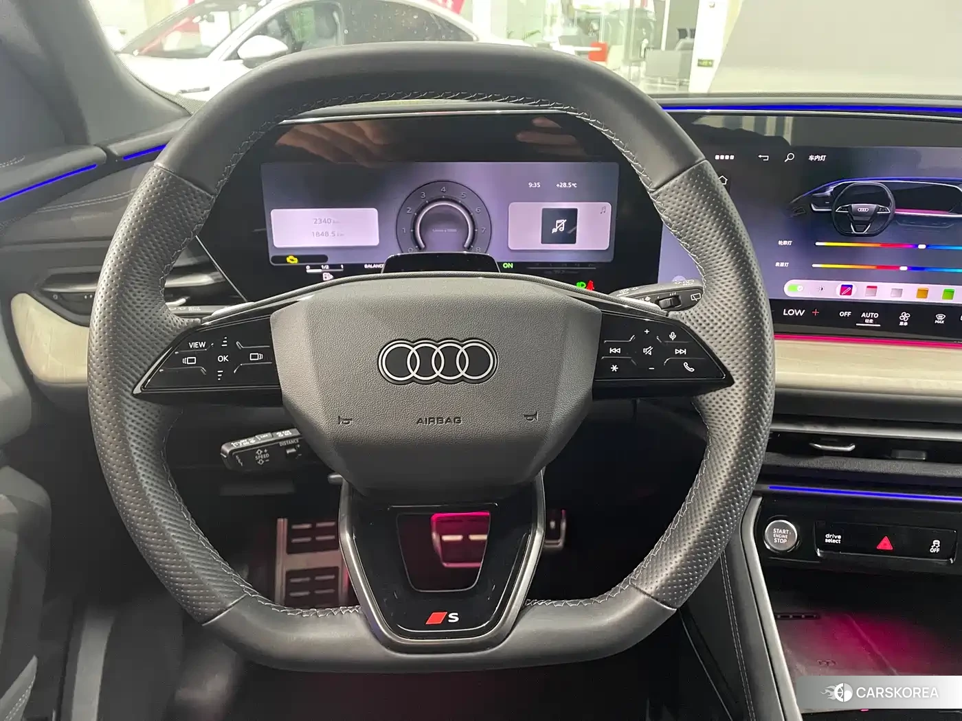 Audi Q5L id 4559834 из Китая 14