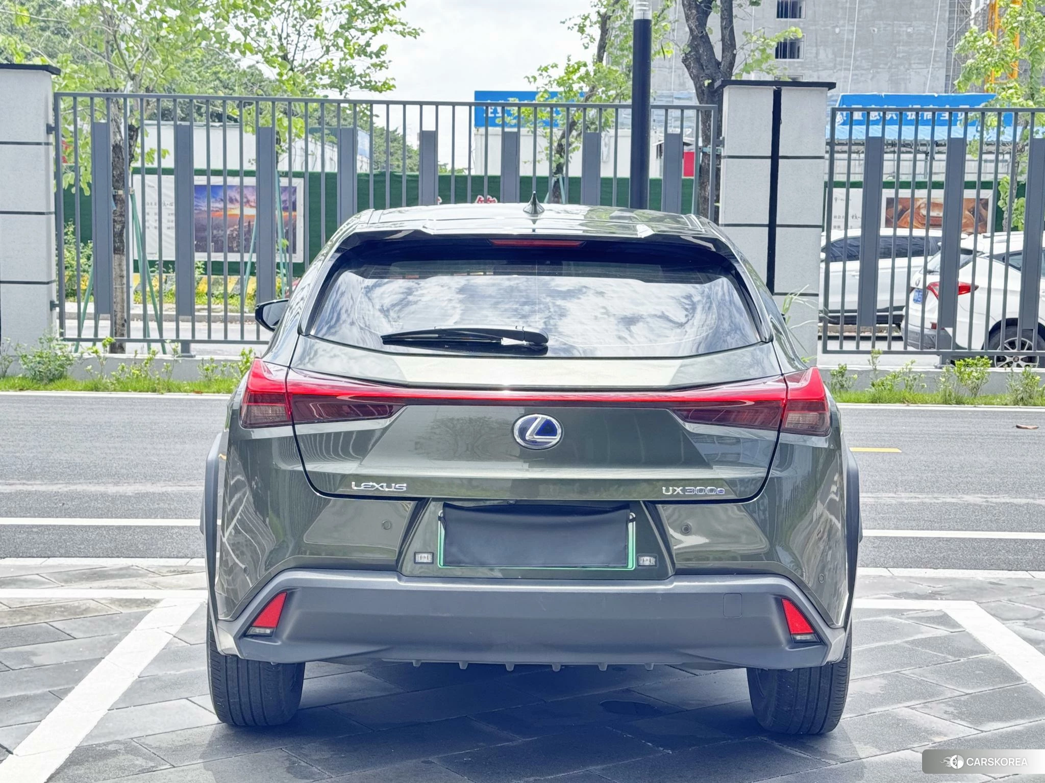 Lexus UX EV id 4468014 из Китая 14