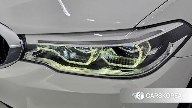 BMW 5 Series (G30) id 4530449 из Кореи 14