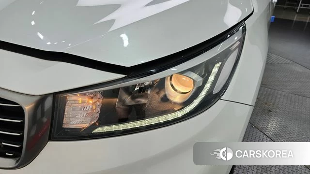 Kia The New Carnival id 4424647 из Кореи 14
