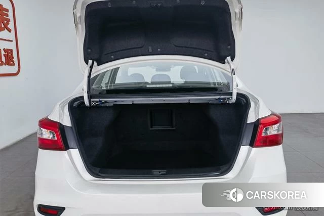 Nissan Xuan Yi id 4290783 из Китая 14