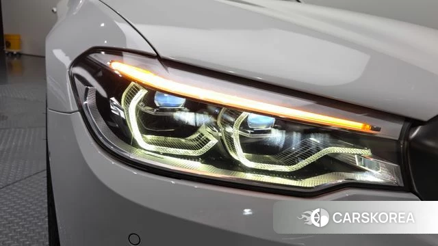 BMW 5 Series (G30) id 4581840 из Кореи 14
