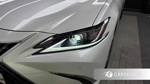 Lexus ES300h 7th generation id 4630166 из Кореи 14