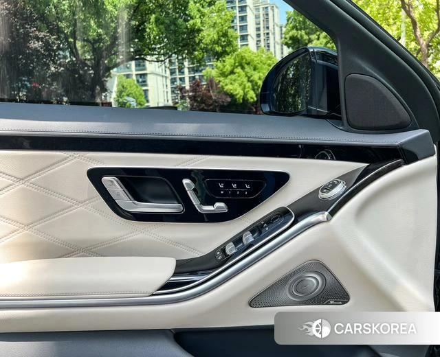 Mercedes-Benz Maybach S-class id 4253754 из Китая 14