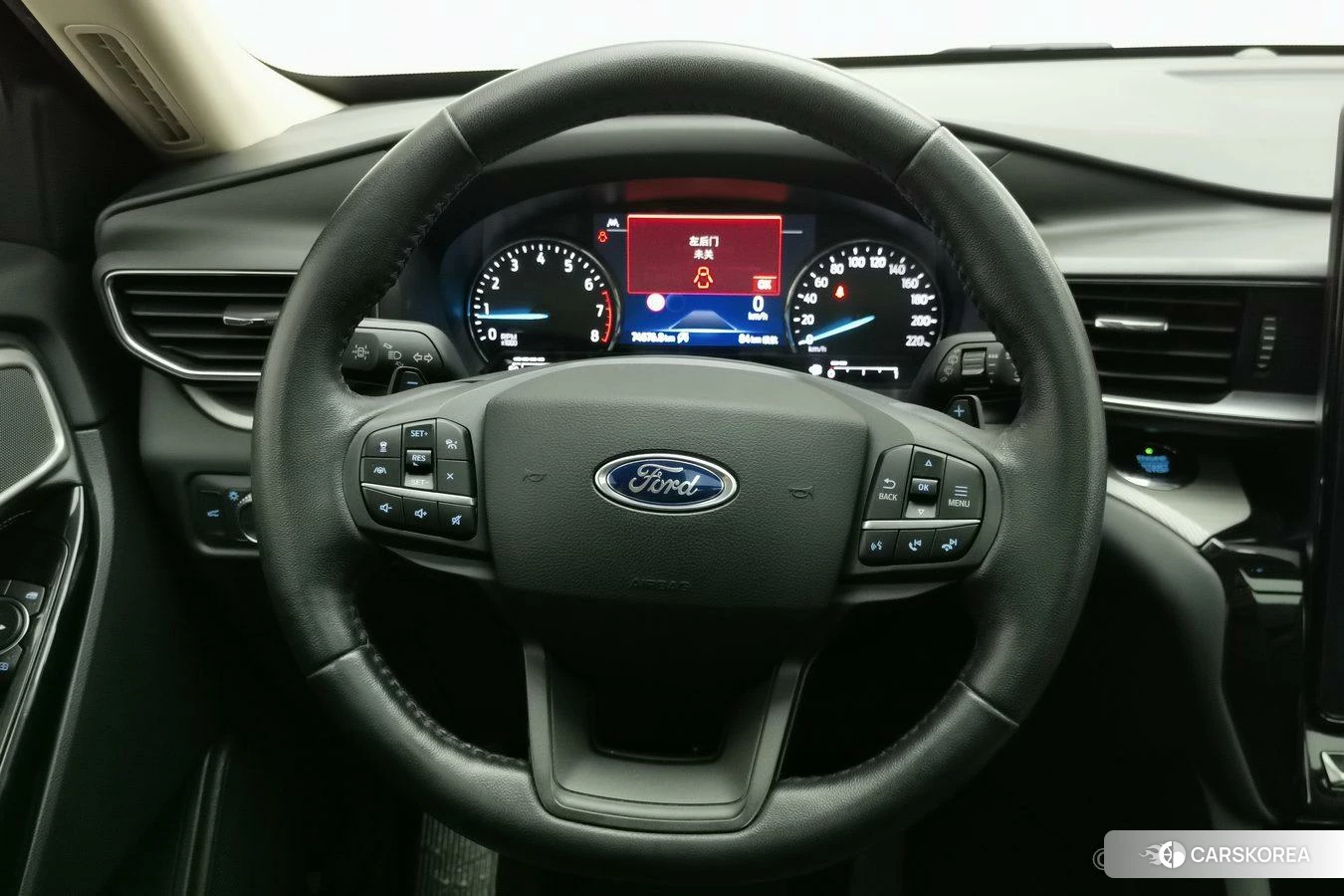 Ford Explorer id 4437972 из Китая 14