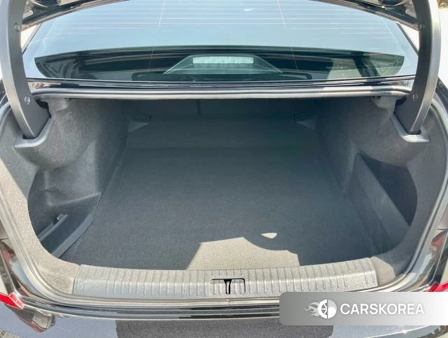 Volkswagen Passat id 4263831 из Китая 14