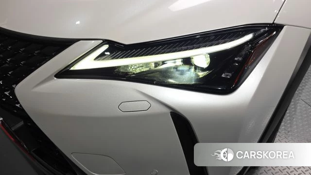 Lexus UX250h id 4322424 из Кореи 14