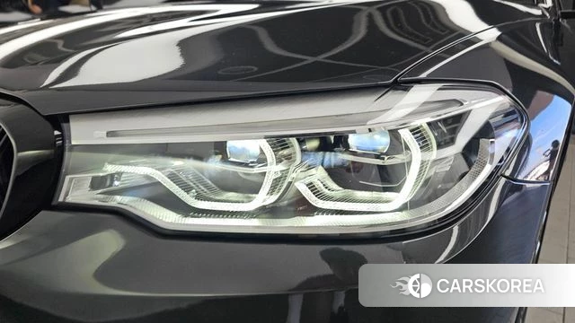 BMW 5 Series (G30) id 4918437 из Кореи 14