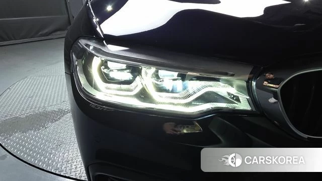 BMW 5 Series (G30) id 4552081 из Кореи 14