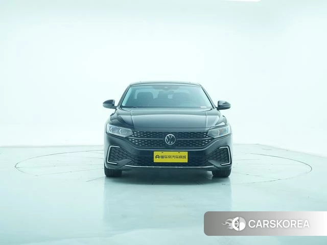 Volkswagen Passat id 4275897 из Китая 14