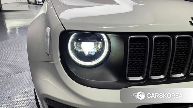 Jeep Renegade id 4186060 из Кореи 14