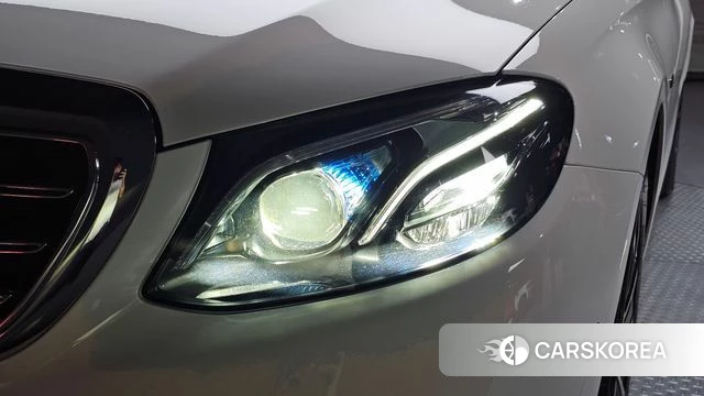 Mercedes-Benz E-Class W213 id 4595136 из Кореи 14