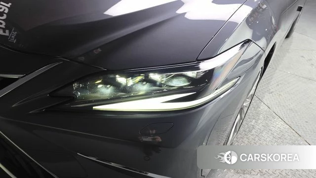 Lexus ES300h 7th generation id 4266447 из Кореи 14