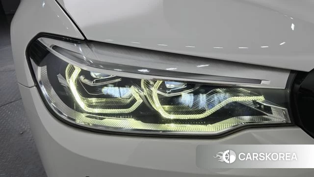 BMW 5 Series (G30) id 4557929 из Кореи 14
