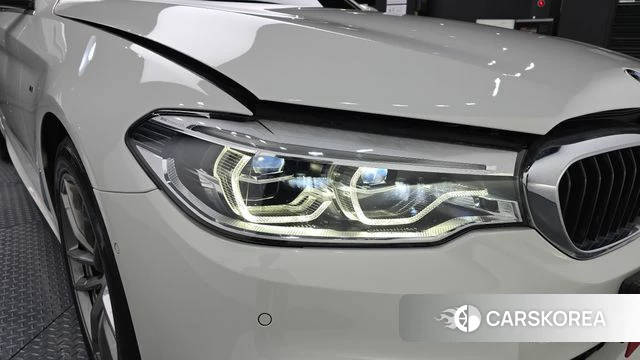 BMW 5 Series (G30) id 4250938 из Кореи 14