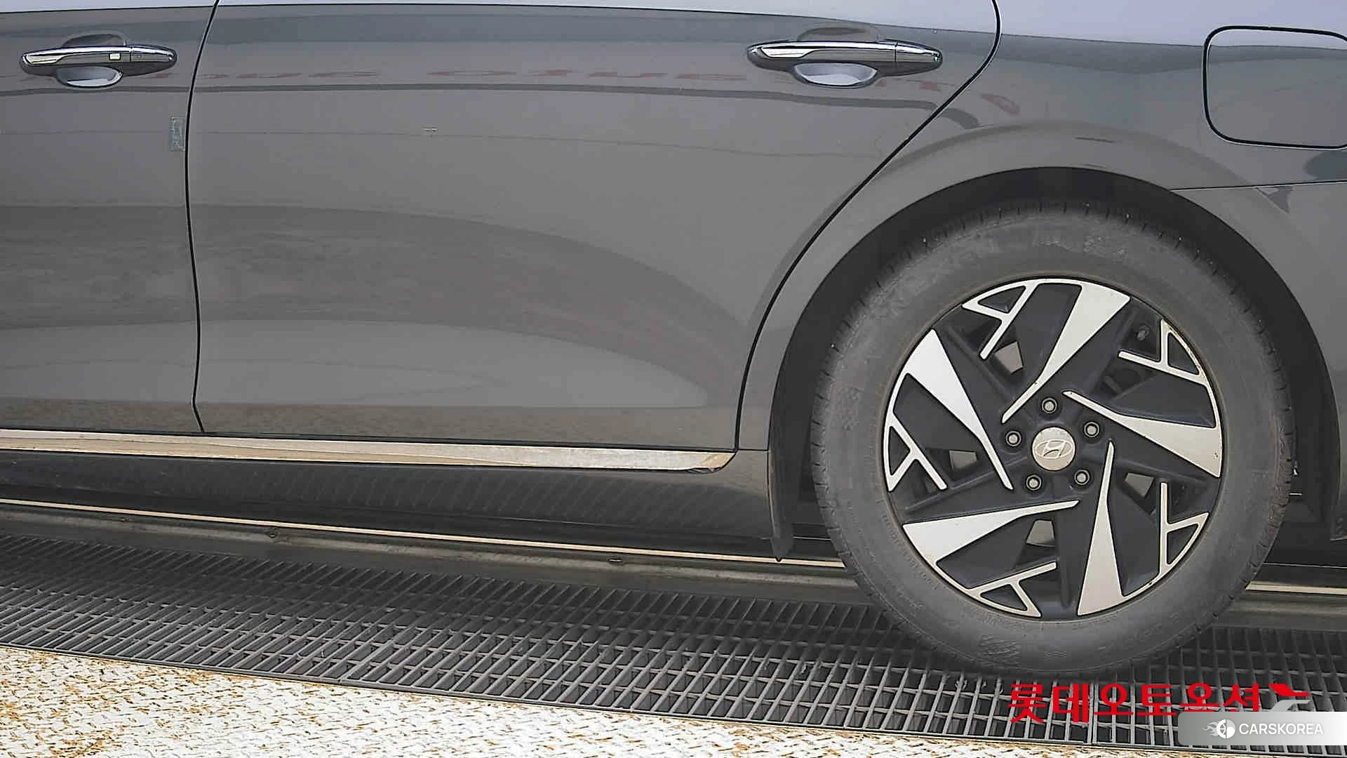 Hyundai Grandeur Hybrid id 4504382 из Кореи 14