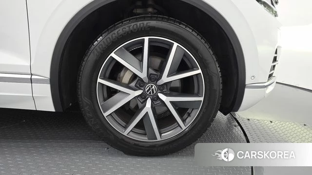 Volkswagen Touareg 3rd generation id 4834798 из Кореи 14