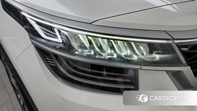 Kia Seltos id 4646709 из Кореи 14