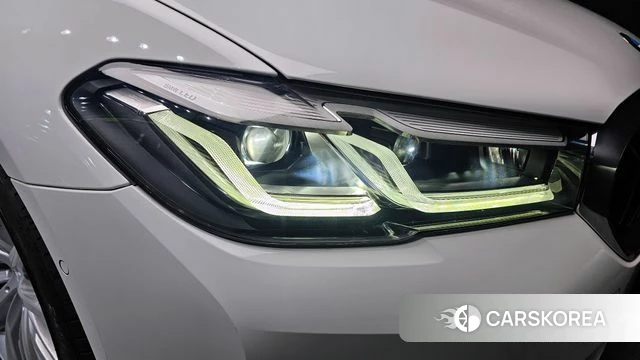 BMW 5 Series (G30) id 4194671 из Кореи 14