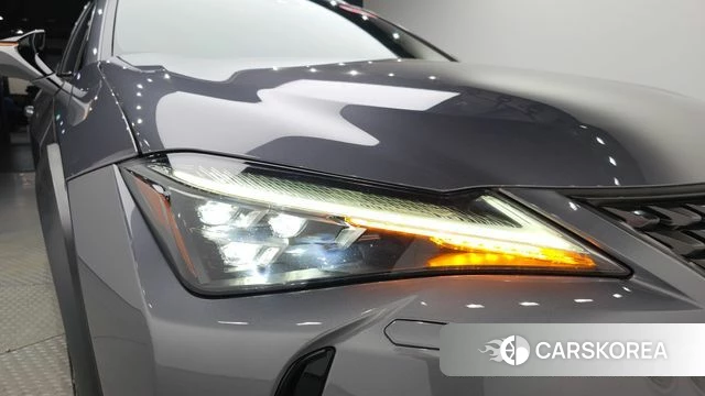 Lexus UX250h id 4459292 из Кореи 14