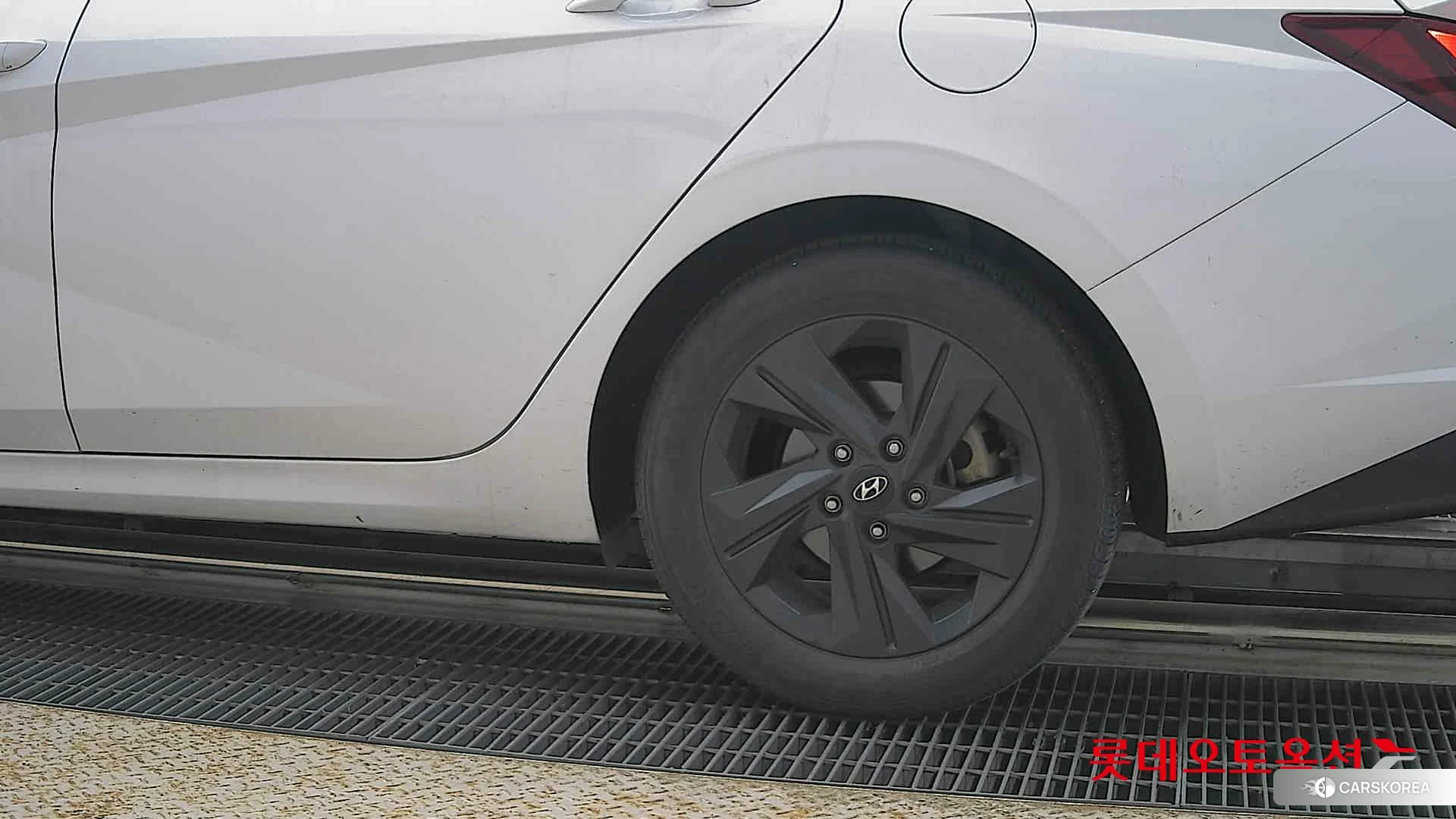 Hyundai Avante id 4289509 из Кореи 14