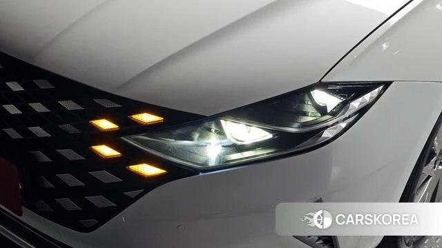 Hyundai The New Grandeur IG Hybrid id 4294347 из Кореи 14