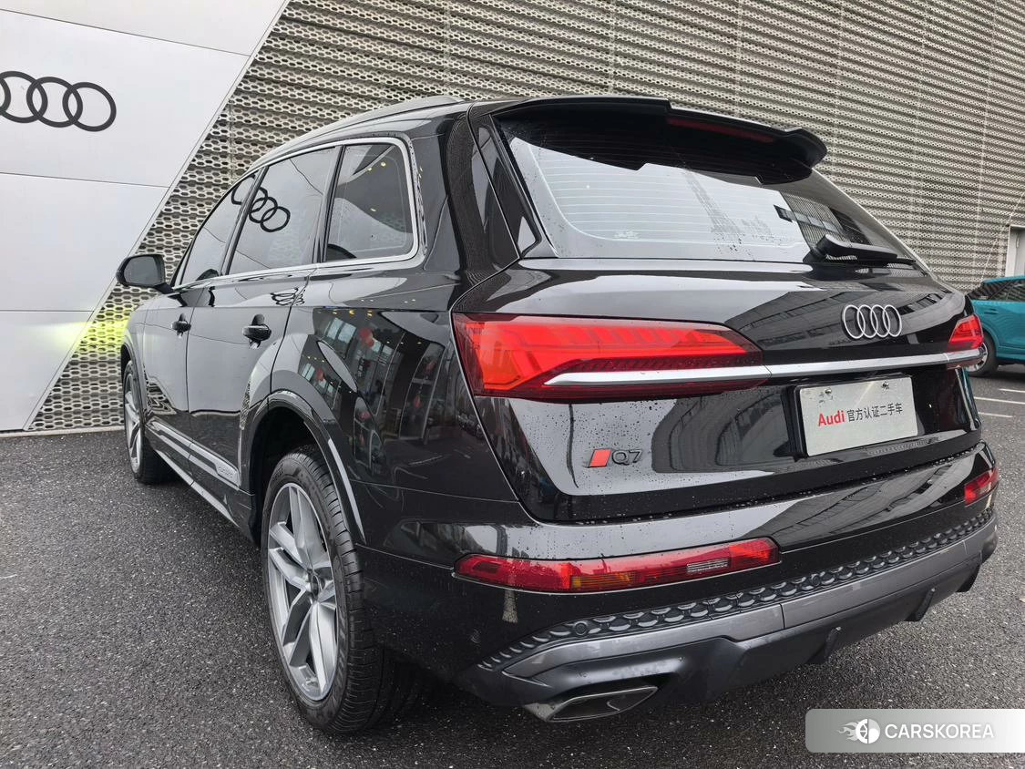 Audi Q7 id 4513753 из Китая 14