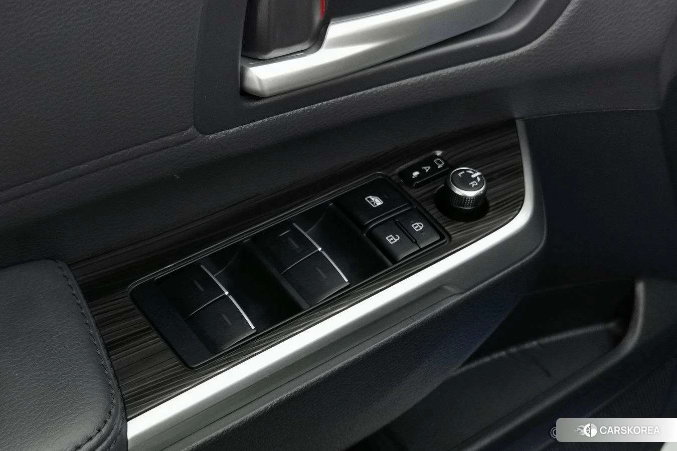 Toyota Sienna id 4510848 из Китая 14