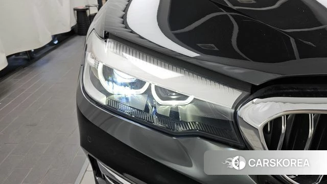 BMW 5 Series (G30) id 4325166 из Кореи 14