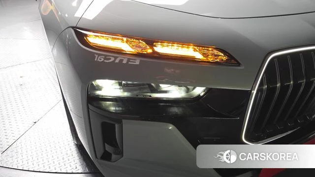 BMW 7 Series (G70) id 4321539 из Кореи 14
