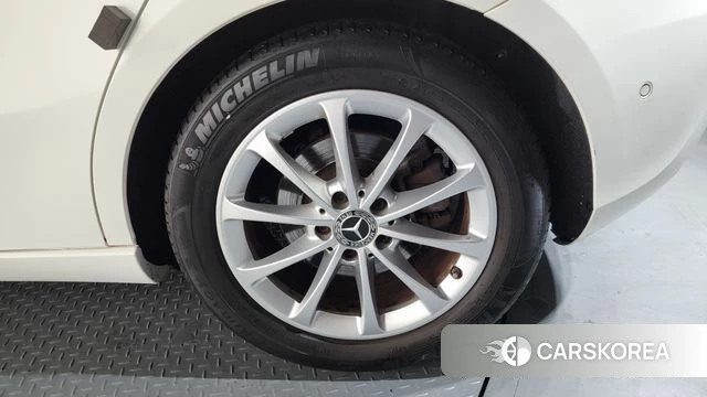 Mercedes-Benz A-Class W177 id 4351002 из Кореи 14