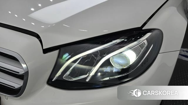 Mercedes-Benz E-Class W213 id 4294858 из Кореи 14