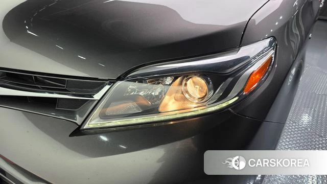 Toyota Sienna id 4581865 из Кореи 14