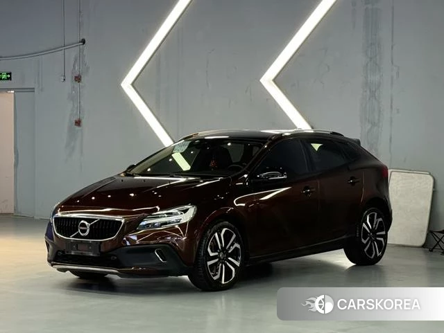 Volvo V40 id 4239002 из Китая 14