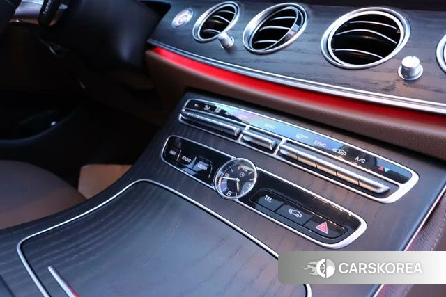 Mercedes-Benz E-class id 3902040 из Китая 14