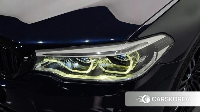 BMW 5 Series (G30) id 4689368 из Кореи 14
